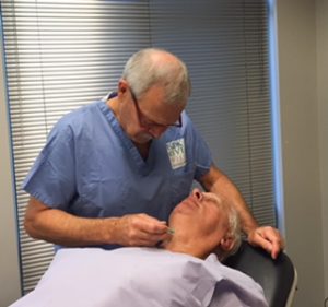 Tom Barnard Facelift Dr. Bashioum pre-surg marking